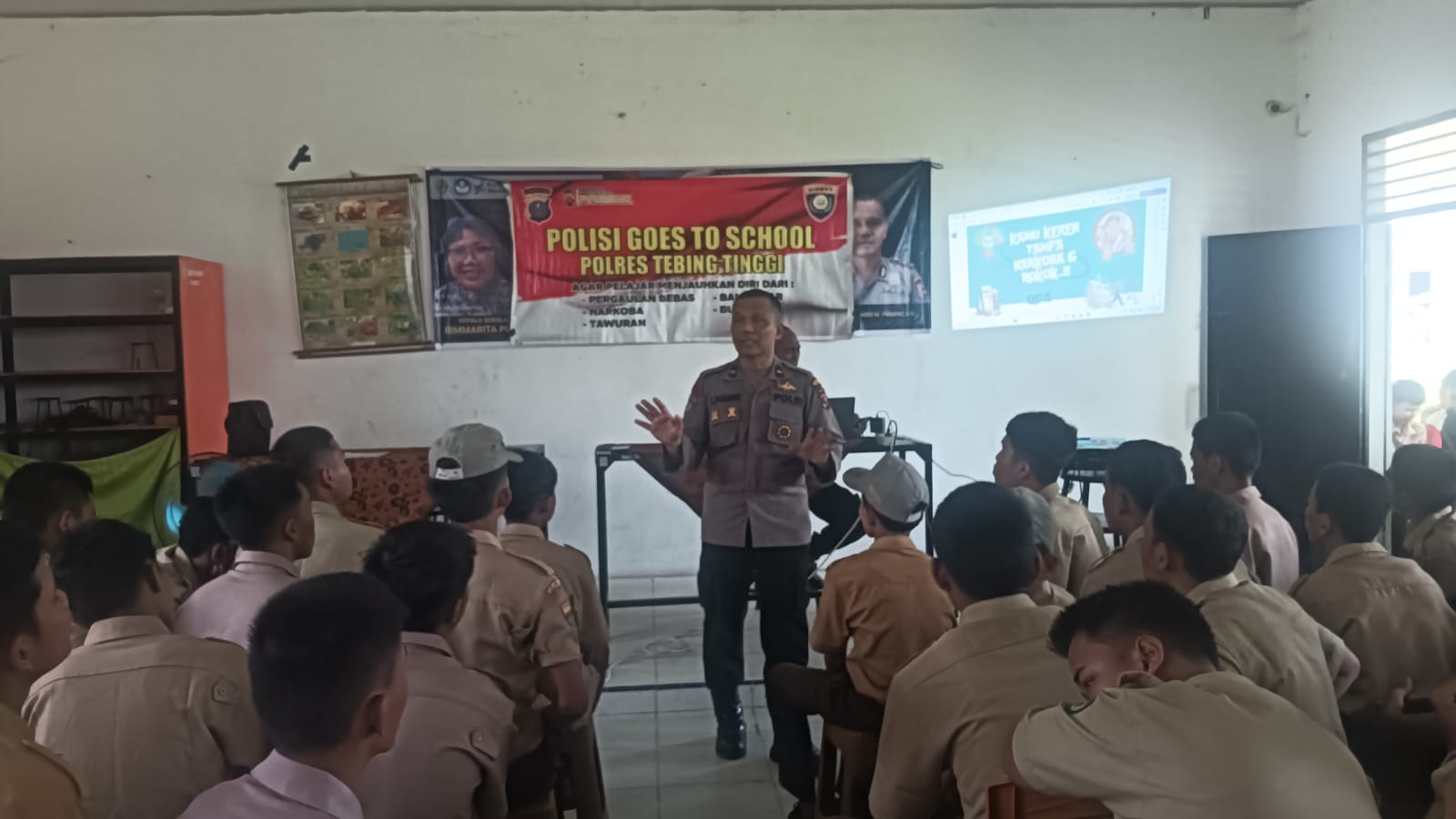Police Goes to School, Polres Tebing Tinggi Edukasi Pelajar Cegah Kenakalan Remaja