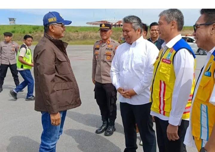 Kabar Baik untuk Taput, Menteri PU Langsung Perintahkan Perbaikan Jalan Silangit-Tarutung
