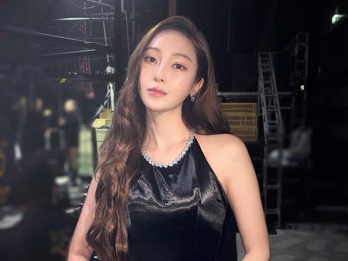Jessica Jung Klarifikasi Video Viral di Bandara Shanghai yang Disalahartikan