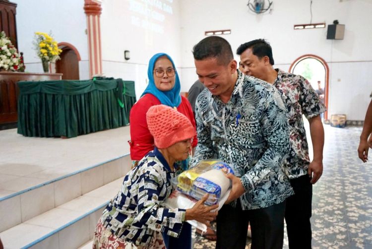 Pemko Pematangsiantar Dukung Aksi Berbagi Sembako untuk Warga Membutuhkan