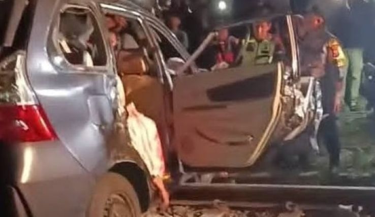KA Tabrak Minibus di Tebing Tinggi, KAI Imbau Warga untuk Waspada