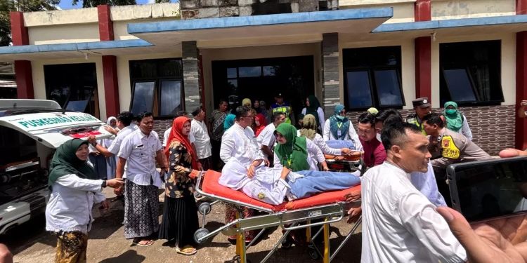 107 Siswa SMA Negeri 2 Kudus Diduga Keracunan MBG, 50 Ambulans Dikerahkan