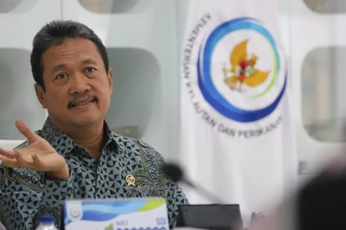 Menteri KKP Mendadak Pingsan saat Pimpin Penghormatan Korban Pesawat ATR 42-500