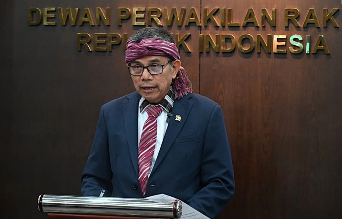 Hinca Sampaikan Sikap DPR di Sidang MK, Nyatakan UU Telekomunikasi Konstitusi