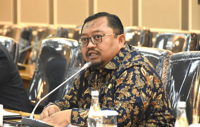 Polemik Paspor Asing, Anggota DPR RI Desak Klarifikasi Influencer