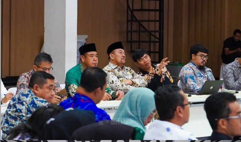 Bupati Baharuddin Tegaskan OPD Batu Bara Wajib Kooperatif Hadapi Audit LKPD