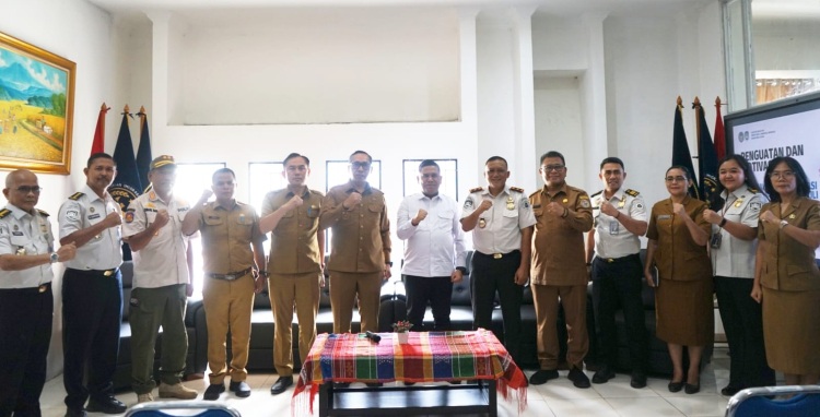 Bupati Taput Kunjungi Kantor Imigrasi, Tegaskan Dukungan Pelayanan Prima