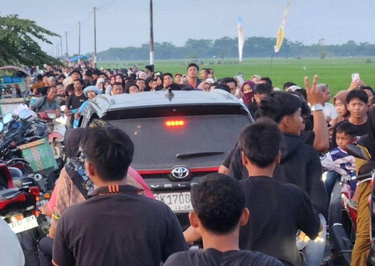 Viral Lagi, Sawah Hijau Desa Rawang Asahan Dipadati Ribuan Pengunjung