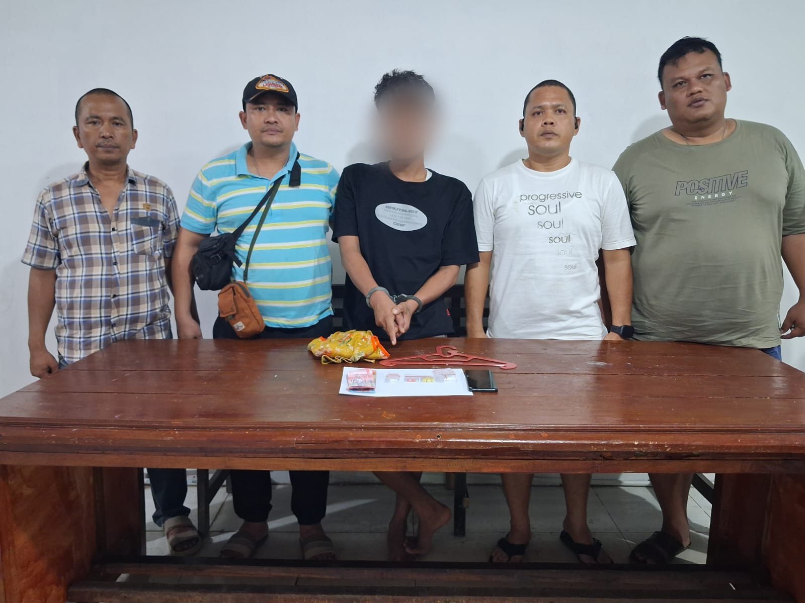 Penggerebekan Rumah di Bandar Simalungun, Polisi Amankan Sabu dan Ekstasi
