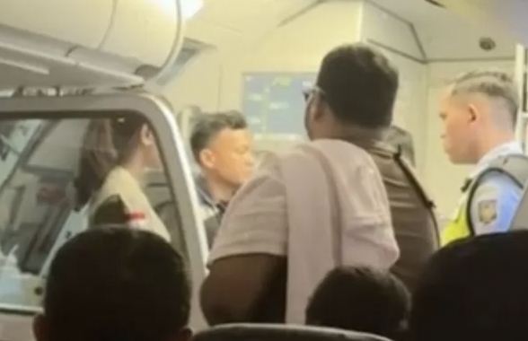 Penumpang Super Air Jet Tujuan Denpasar Protes Viral, Delay Hampir 5 Jam Tanpa Kepastian dari Maskapai