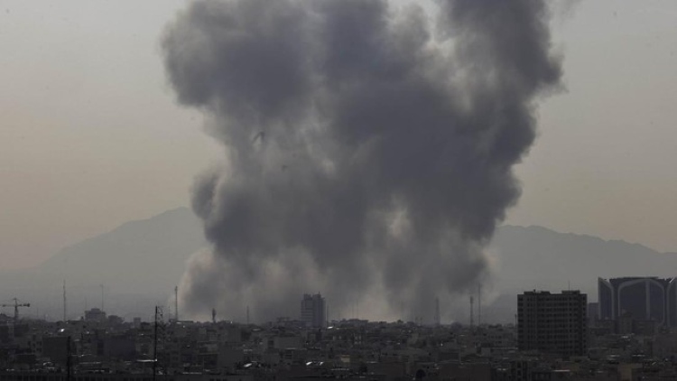 Israel Gempur Iran, Ledakan Dahsyat di Teheran Picu Status Darurat Nasional
