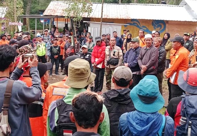 Pendaki Hilang 24 Hari di Bukit Mongkrang Karanganyar Ditemukan Meninggal