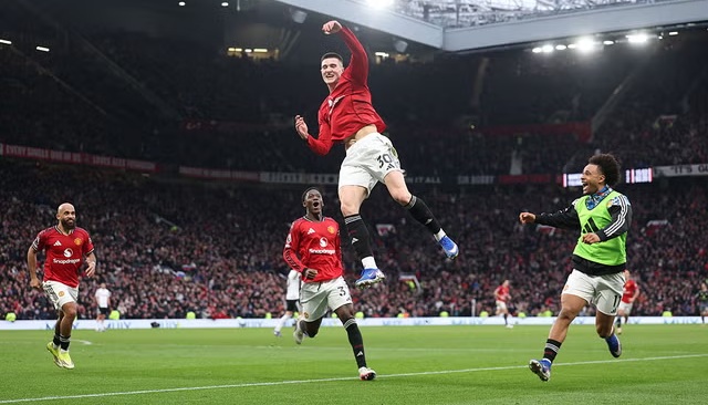 Manchester United Menang Dramatis 3-2 atas Fulham, Gol Sesko di Menit Akhir