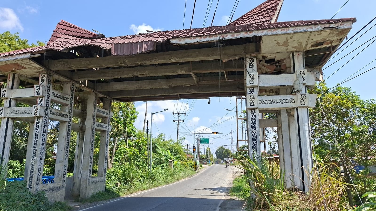 Gapura Perbatasan Simalungun-Siantar Dibongkar Sebelum Lebaran