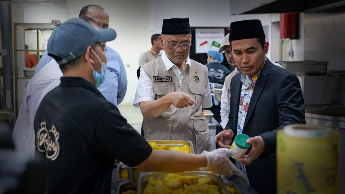 Menhaj Gus Irfan Cek Dapur Haji di Madinah, Pastikan Rasa Nusantara dan Higienitas