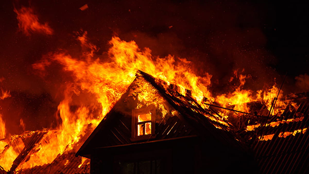 2 Rumah di Hamparan Perak Ludes Terbakar, Perempuan Difabel Tewas Terjebak Api