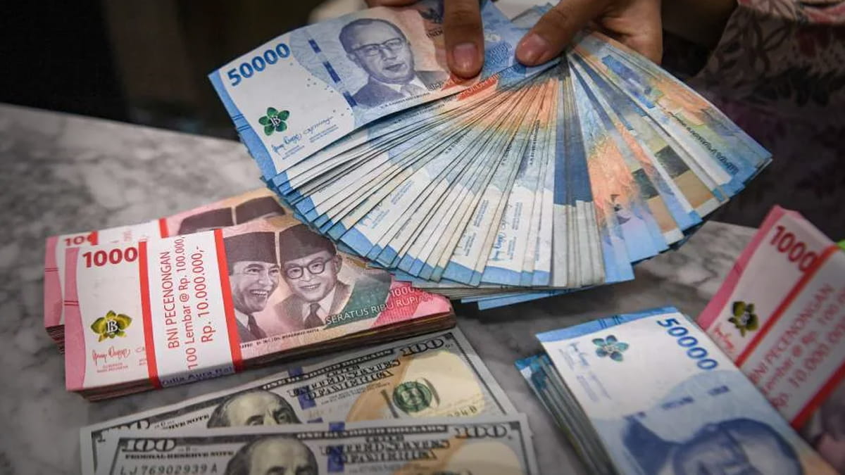 Rupiah Bangkit Dua Hari Beruntun, Efek Keputusan BI Tahan Suku Bunga Mulai Terasa