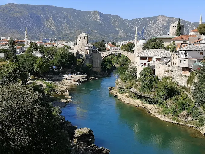 Stari Most: Jembatan Tua Bosnia yang Bangkit dari Perang