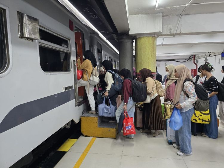 Puncak Arus Balik Lebaran 2026, 15 KA di Sumut Penuh 100 Persen