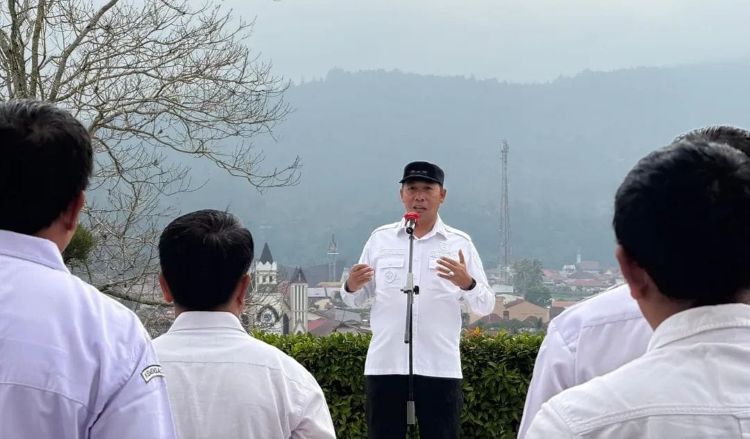 Bupati Taput Tekankan Penguatan Budaya Kerja ASN di Apel Gabungan
