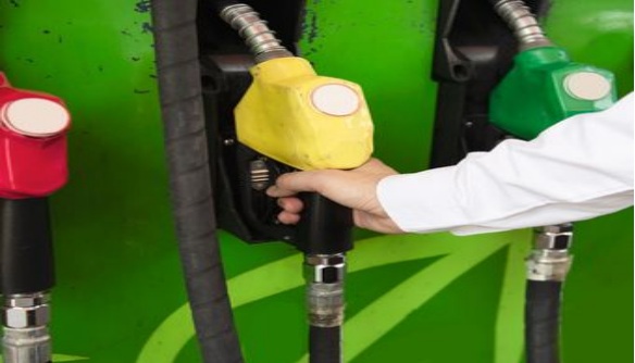 Harga BBM Filipina Naik Tajam, Tembus 100 Peso per Liter Akibat Krisis Energi