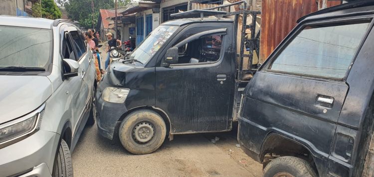 Jalan Cinta Pohan Dikuasai Bengkel dan Gudang Botot Ilegal, Warga Desak Penertiban
