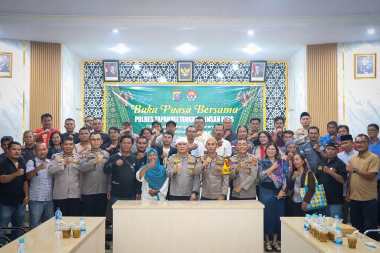 Polres Tapteng Gelar Buka Puasa Bersama Wartawan, Perkuat Sinergi Polri dan Media