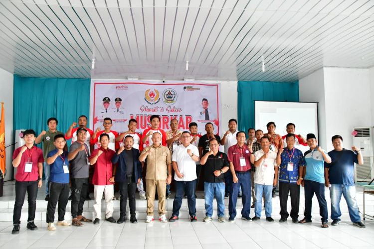 Aklamasi di Musorkab! Thomson Rivayanwar Pasaribu Pimpin KONI Tapanuli Tengah