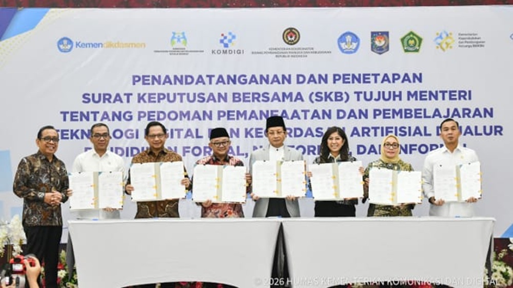 7 Menteri Teken SKB Tentang Aturan Teknologi Digital dan AI di Sekolah