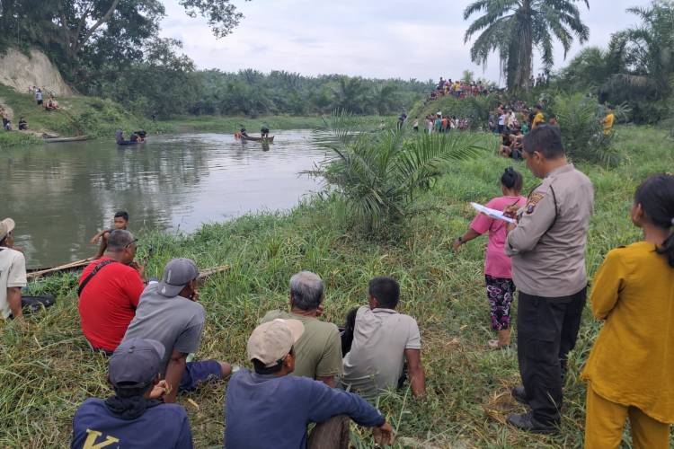 Bocah 9 Tahun Hanyut Saat Ayah Menjala Ikan di Sungai Benteng Jin Simalungun