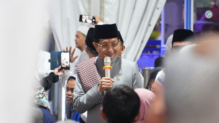 Menag Tinjau Masjid Ramah Pemudik, Doakan Perjalanan Aman