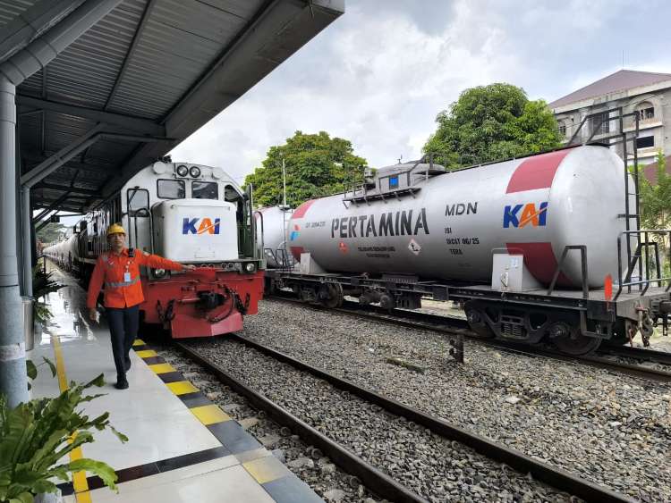 KAI Sumut Distribusikan 11.118 KL BBM untuk Dukung Arus Mudik Lebaran 2026
