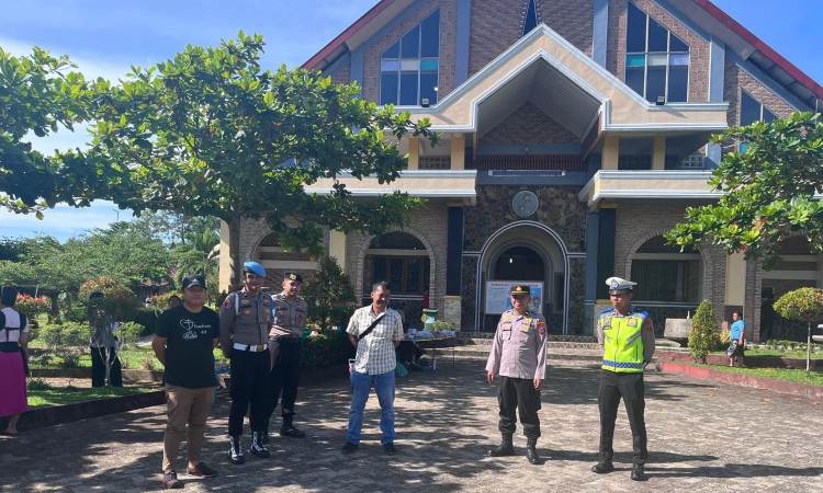 Polres Tapteng Patroli Gereja, Pastikan Ibadah Minggu Aman dan Kondusif