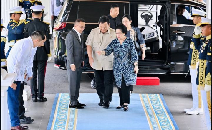 Hasto: Prabowo dan Megawati Bertemu di Istana Bahas Isu Strategis