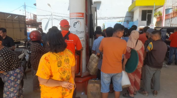 Warga Sibolga Panic Buying BBM, Wakil Wali Kota Pastikan Stok Aman hingga Lebaran