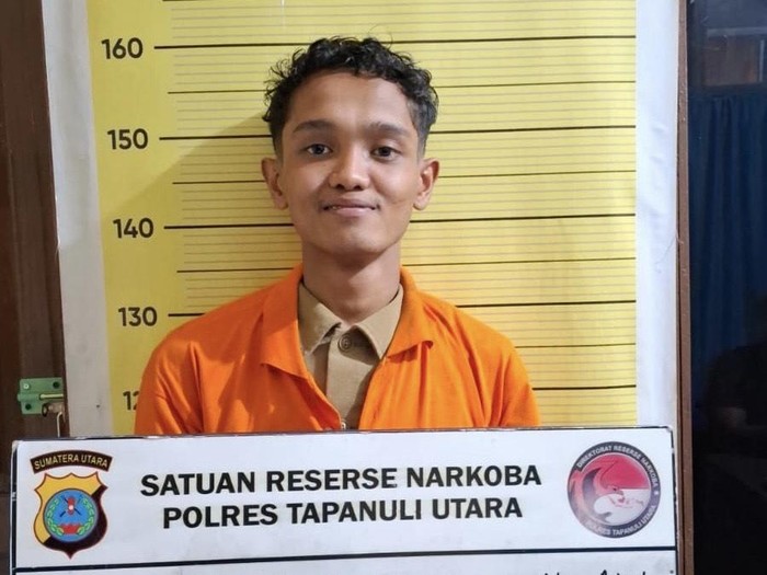 Polisi Gagalkan 2 Kg Sabu di Bandara Silangit Taput, Kurir Dibayar Rp35 Juta