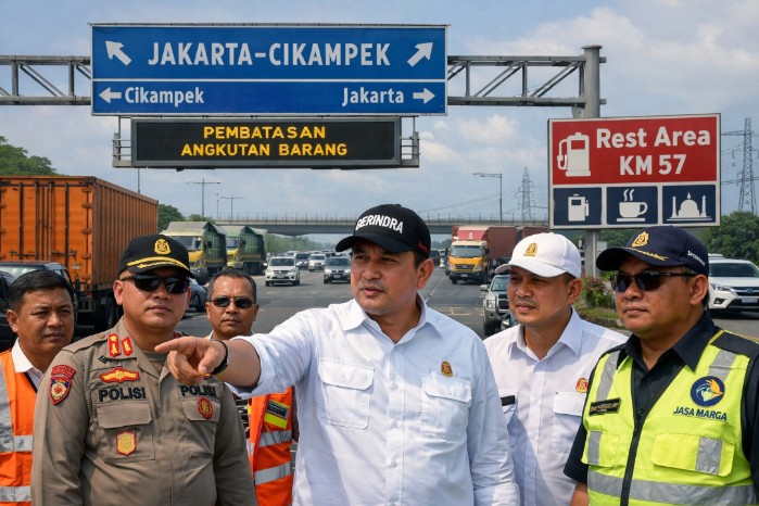 Komisi V DPR Tinjau Tol Jakarta–Cikampek, Soroti Pembatasan Truk Logistik