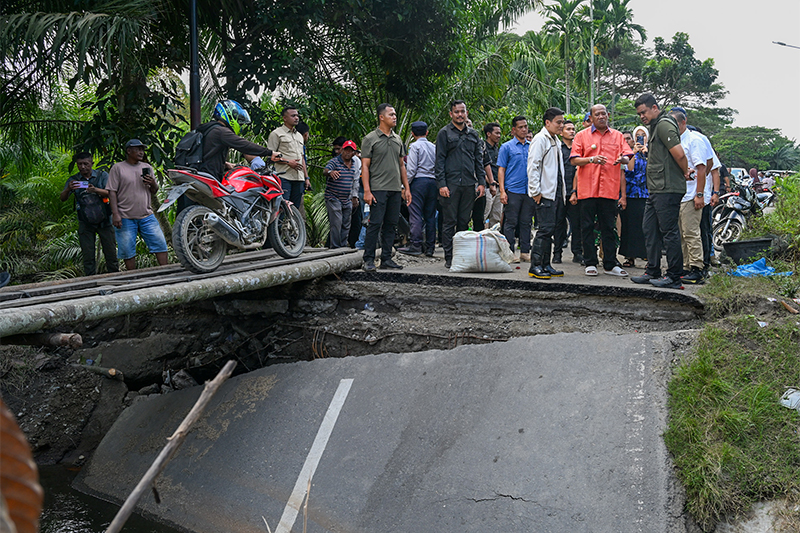 Akses 150 Ribu Warga, Jalan Amblas di Madina Diperbaiki Tahun Ini