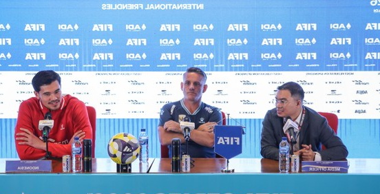 John Herdman Ingin Bek Timnas Indonesia Lebih Ganas, Ikut Serang di Era Sepakbola Modern
