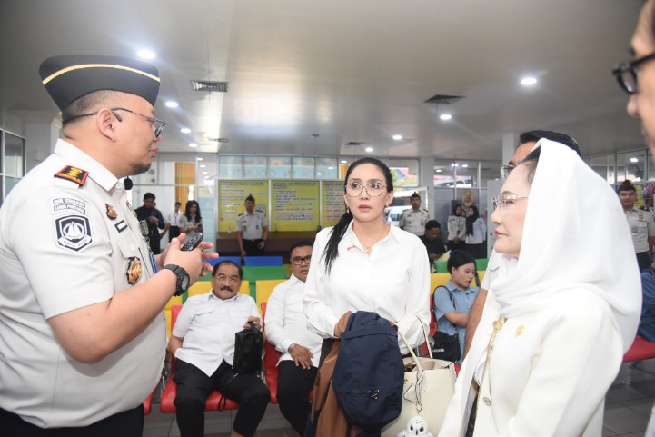 Rieke Diah Pitaloka Tekankan Penguatan Keimigrasian sebagai Bagian Pertahanan Negara
