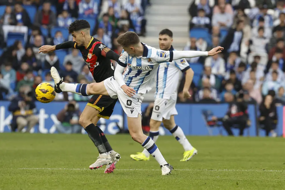 Drama 6 Gol! Rayo Vallecano vs Real Sociedad Berakhir 3-3, Gol Menit Akhir Alemão Selamatkan Tuan Rumah