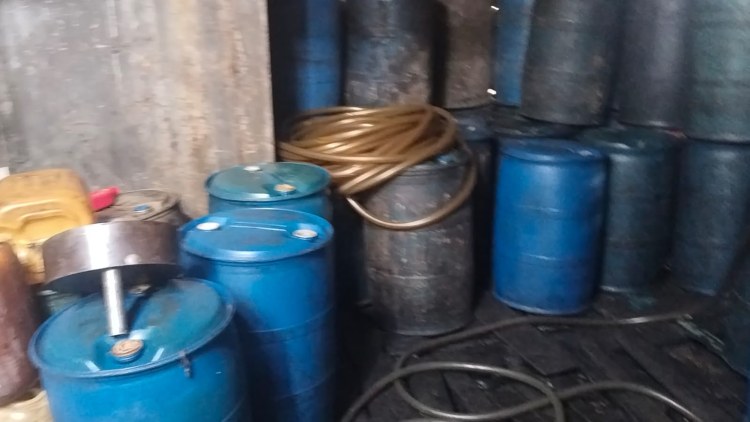 Gudang Solar di Tangkahan Sibolga Diduga Ilegal, Warga Soroti Minimnya Penindakan