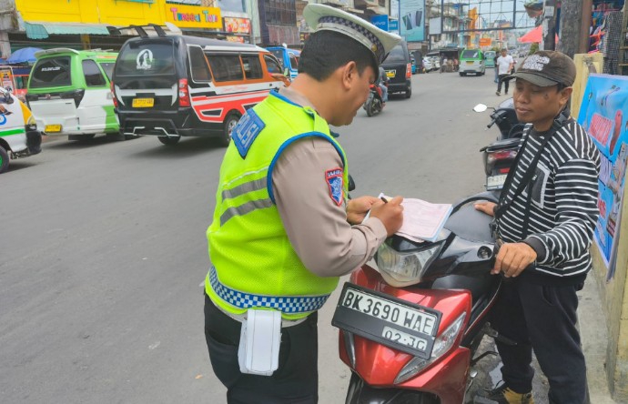 Di Siantar, Pelanggaran Bonceng Tiga dan Anak Tanpa SIM Masih Tinggi