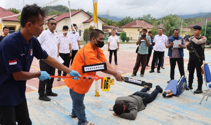 Polres Tapteng Rekonstruksi Kasus Pembunuhan di Hudopa Nauli