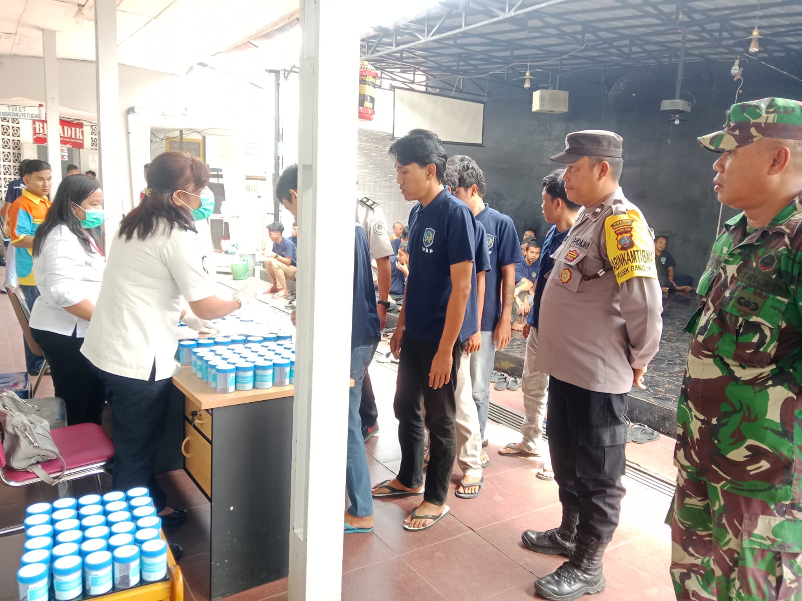 Ratusan Pegawai dan Napi Lapas Pematangsiantar Jalani Tes Urine