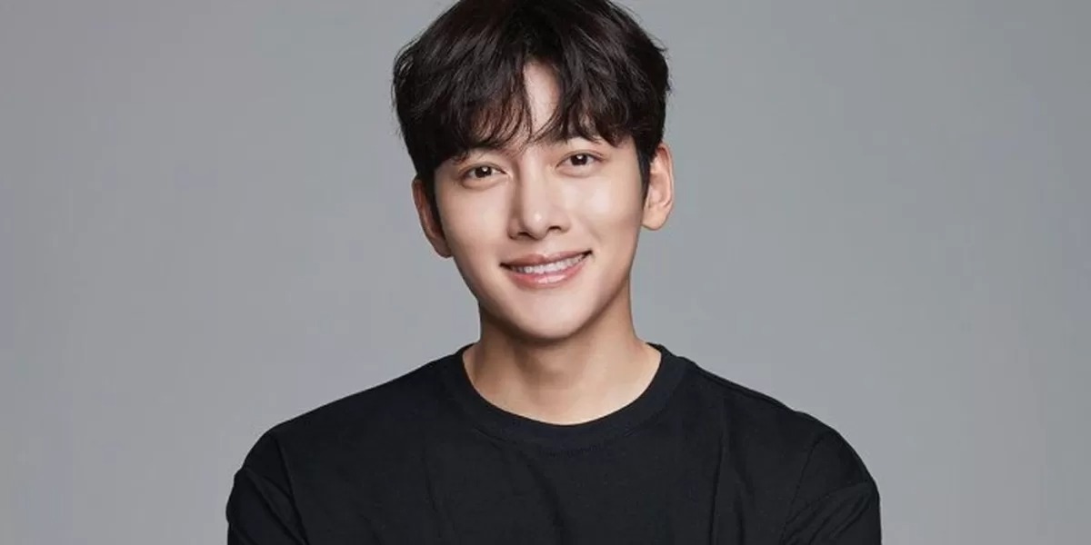 Ji Chang Wook di Indonesia: Ikut Kampanye Sosial, Cicipi Pecel hingga Main Padel