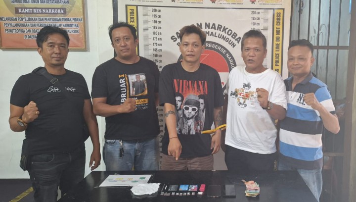 Polsek Gunung Malela Ringkus Terduga Pengedar Sabu di Pinggir Jalan