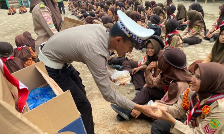 Edukasi Tertib Lalu Lintas Warnai Kegiatan Persami Pelajar di Sibolga