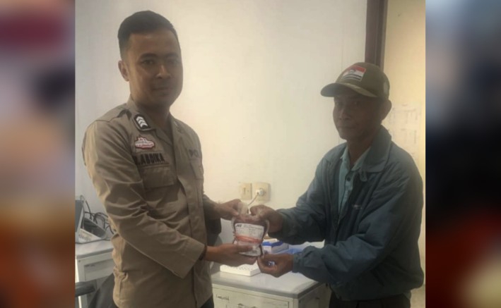 Polisi di Pakpak Bharat Donorkan Darah untuk Pasien Operasi di RSUD Salak