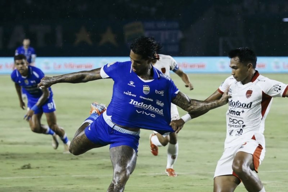 Dewa United FC vs Persib Bandung 1-0: Gol Ferreira Bawa Kemenangan di Indomilk Arena
